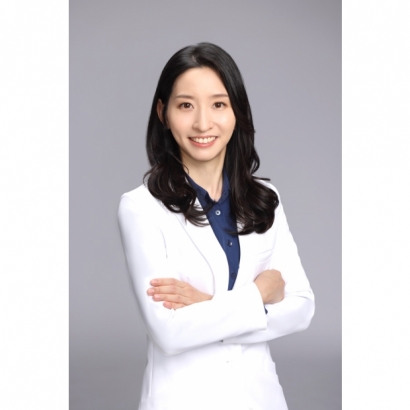 蔡宛蓉形象照-2-small.jpg
